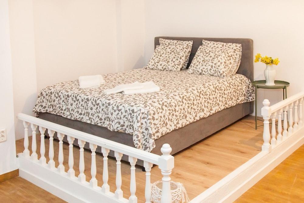 Glyfada Square Modern And Cozy Apartment Voúla 외부 사진
